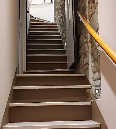 Katherine House Apartment *